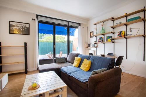 Apartment 5 minutes from the tram and 10 minutes from the sea