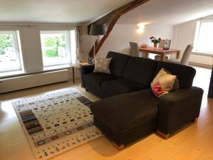 Apartment 5