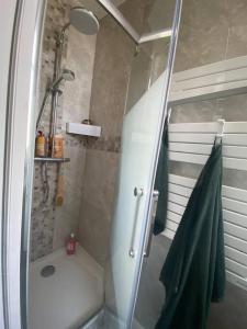 Apartment 50sqm well connected & fully equipped!