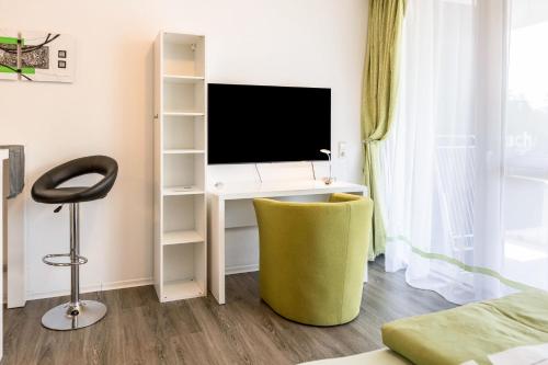 Apartment 6