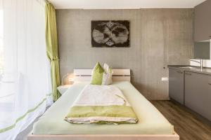 Apartment 6