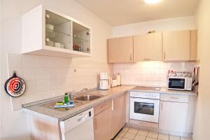 Apartment 7