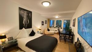 Apartment 900m to exhibition