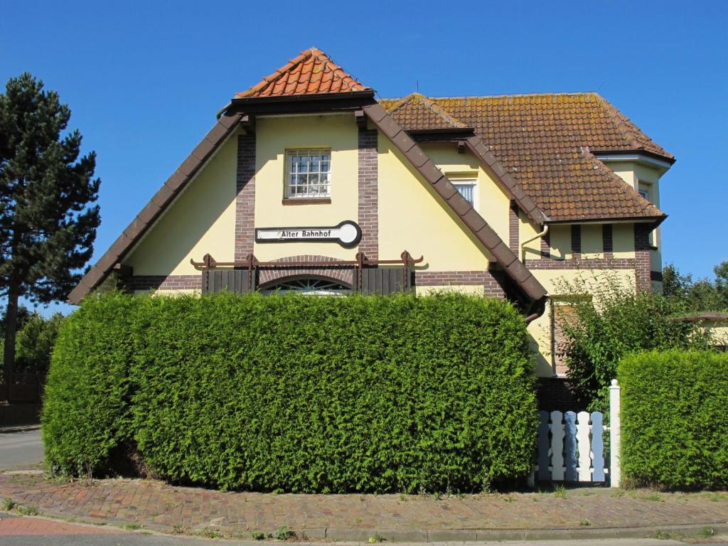 Apartment Alter Bahnhof , 26434 Neugarmssiel