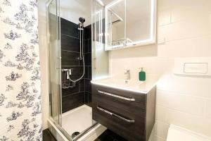 Apartment am Auensee mit großer Terrasse, Grill und Privat-Parkplatz