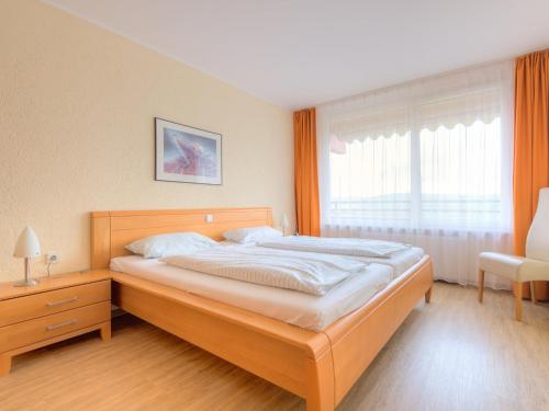 Apartment B804