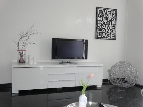 Apartment Black & White Neuss