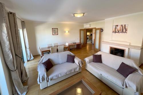 Apartment by the beach with parking and wifi by amcf