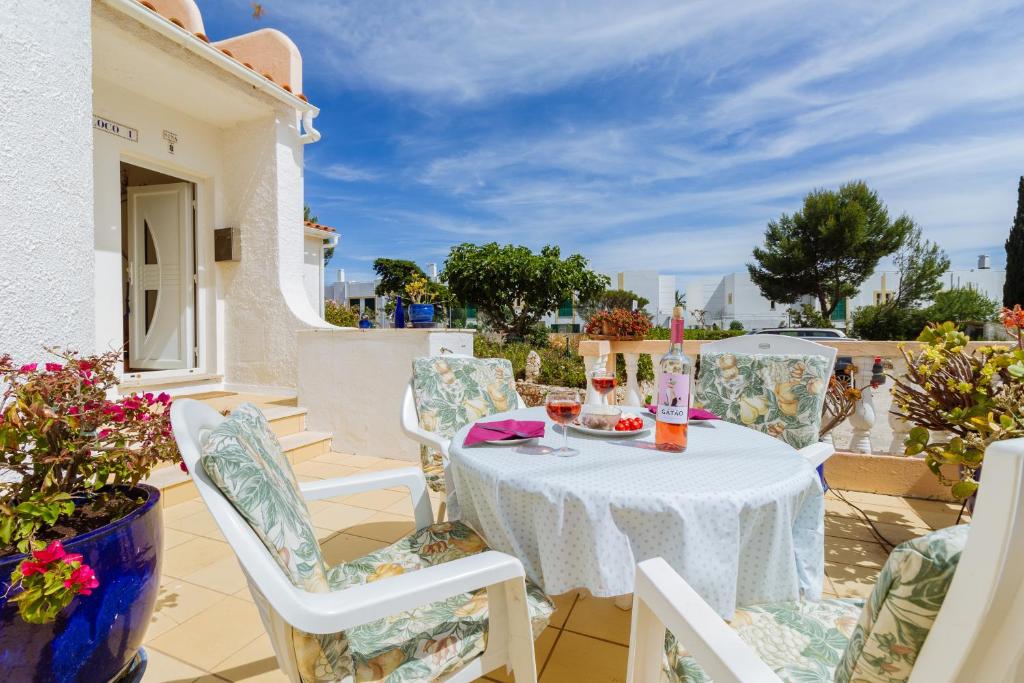 Apartment Casa Cristiano, 70 Meter vom Meer entfernt Lote 39 - A - Bloco I, rc, 8400-525 Carvoeiro