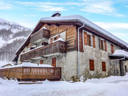 Apartment Chalet Le Tour