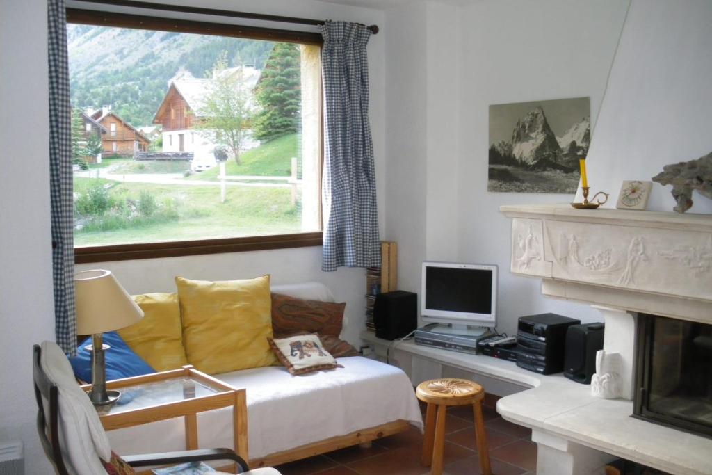 Apartment Challanches Nevache Hautes Alpes one of the most beautiful view les chazals les chalanches, 05100 Névache