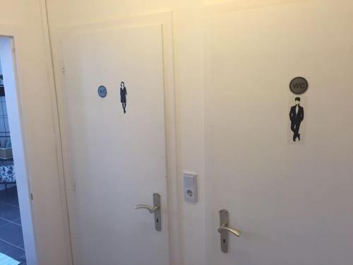 Apartment City Süd- 5 Zimmer_15 Personen _ Komplett_eingerichtet