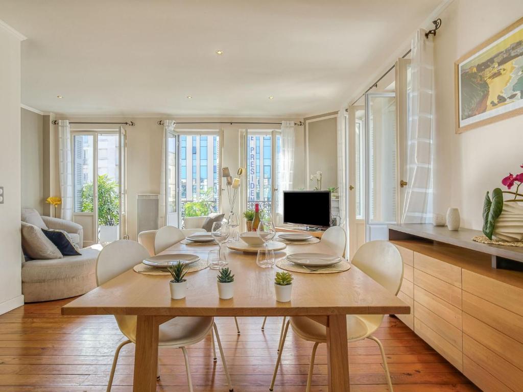 Appartement Apartment Clémenceau  64200 Biarritz