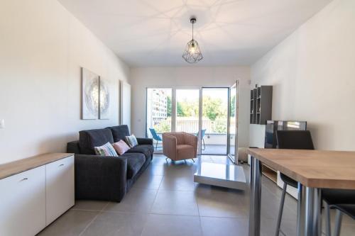 Apartment close to the Old Town and the lake