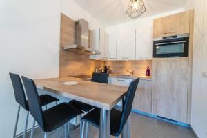 Apartment close to the Old Town and the lake