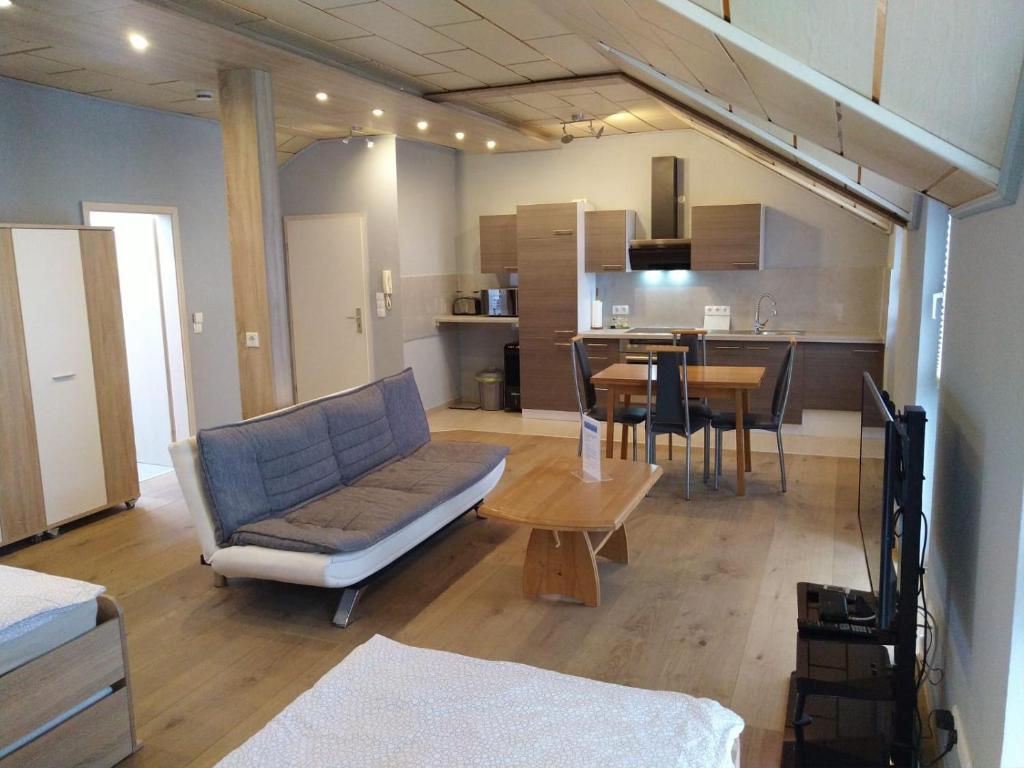 Apartment-Design 77 Herrnstraße, 63674 Altenstadt