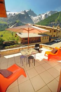 Appartement Apartment facing the Meije and near cable car RD 1091 Place du Telepherique 05320 La Grave Provence-Alpes-Côte d\'Azur