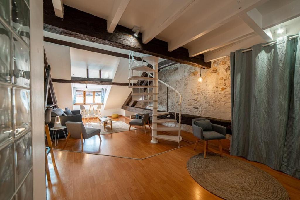 Appartement Apartment for 6 people in the city center 6 rue du Paquier 74000 Annecy