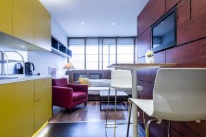 Apartment for two people facing the lake