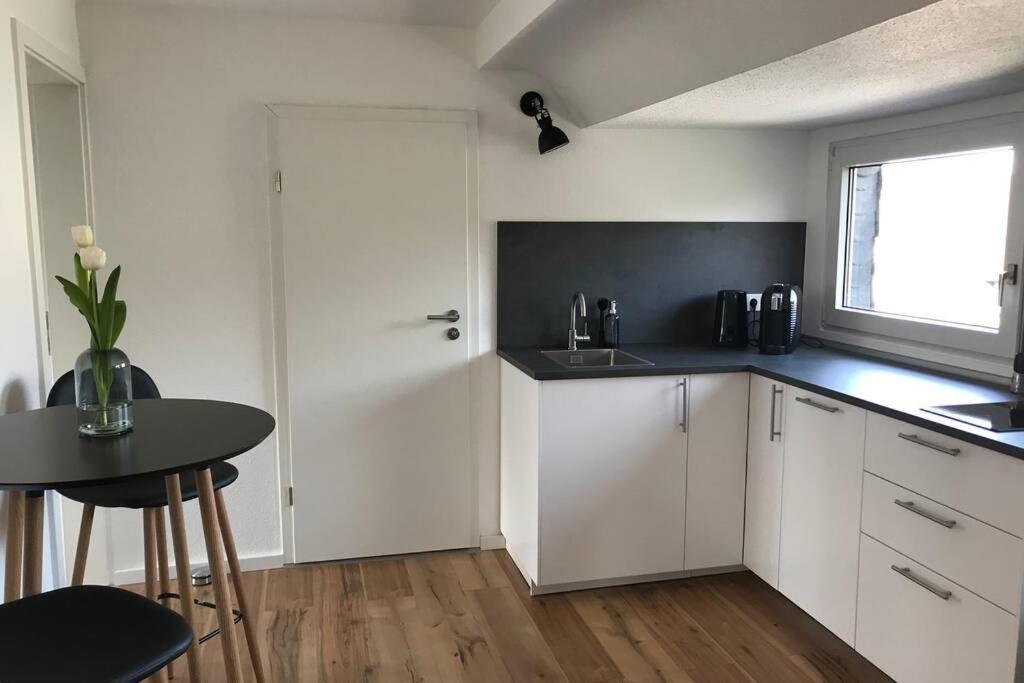 Appartement Apartment Frankfurt, top renoviert, 65qm DG 80 Buchholzstraße 51469 Bergisch Gladbach