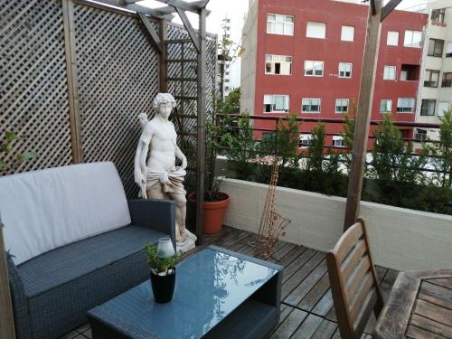 Apartment Garden Music