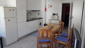 Apartment Girasol Front Beach Quarteira Algarve