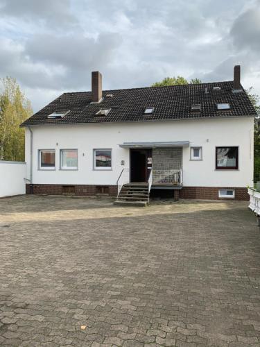 Apartment Ground Floor Laatzen