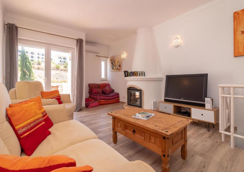 Apartment Hardwick communal pool in center of Carvoeiro Rua dos Pescadores-Apartamento 5 Nº: 129 Lugar:, 8400-512 Carvoeiro