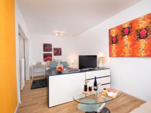 Apartment Hentes-1