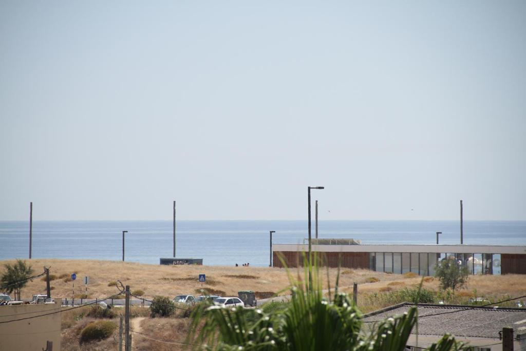 Apartment House Praca Nossa Senhora dos Navegantes 70, 3dto, 2825-375 Costa da Caparica