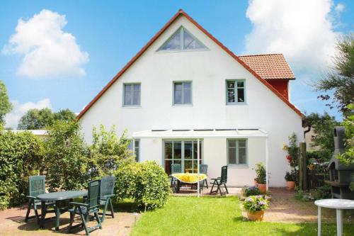 Apartment house Kranichblick, Breege