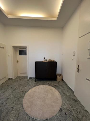Apartment in the city, free parking + breakfast
