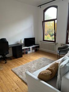 Apartment in the city, free parking + breakfast