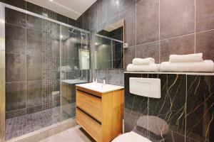 Apartment in the Marais - 1