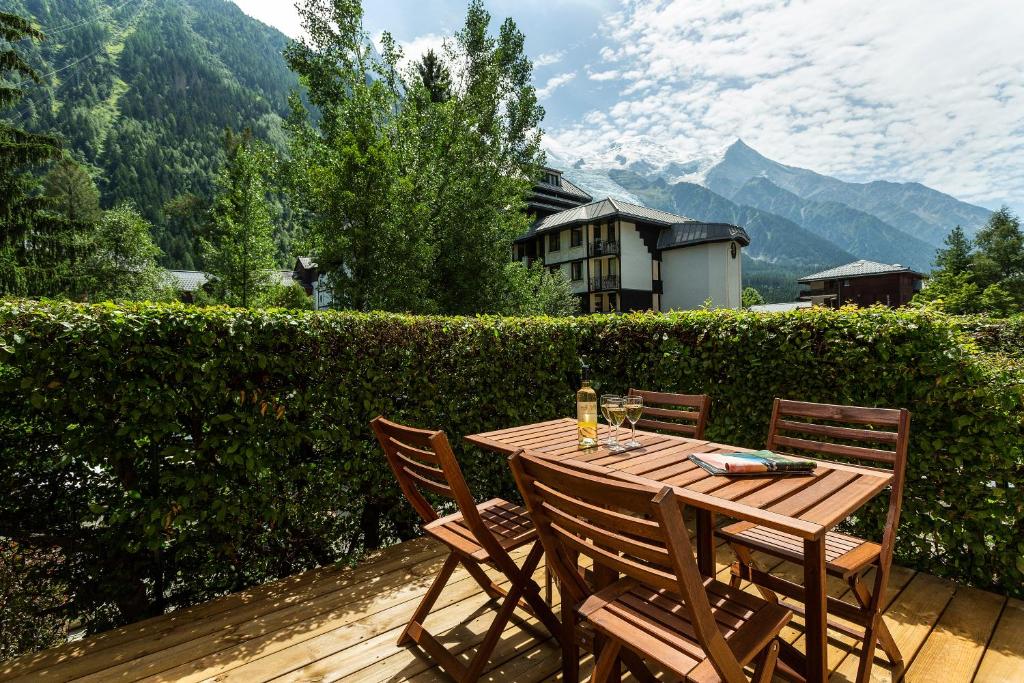 Appartement Apartment Jonquille Terrasse 70 Allée des Grands Mulets 74400 Chamonix-Mont-Blanc