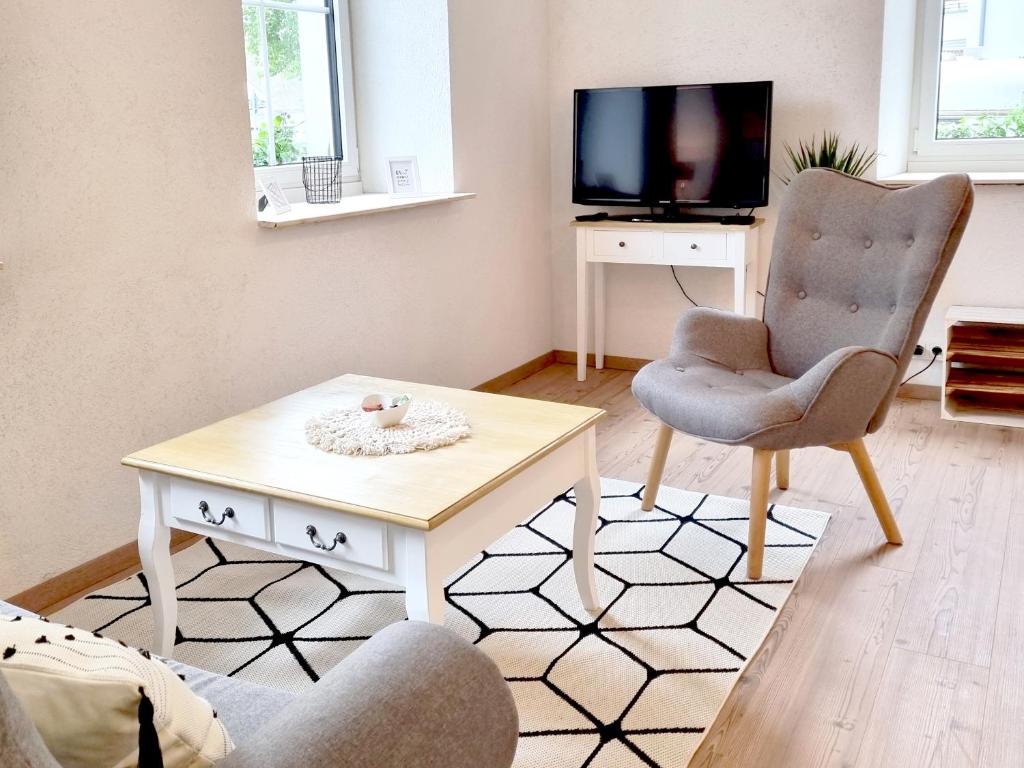 Appartement Apartment Kerbholz - zwischen Südschwarzwald und Schweiz 13 Bahnhofstraße 79771 Klettgau