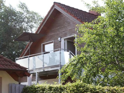 Apartment Land in Sicht