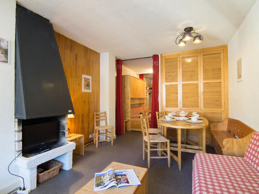 Apartment Le Curling B-7 , 73320 Tignes