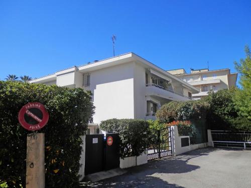 Apartment Le Marlyne 2