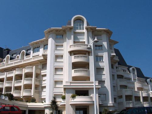 Apartment Le Palais de la Roseraie