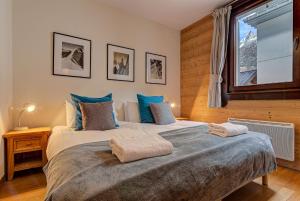 Apartment le Paradis 1 - Alpes Travel - Central Chamonix (sleeps 4)