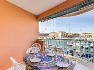 Apartment Les Cariatides