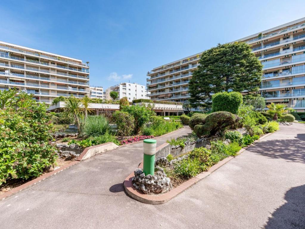 Appartement Apartment Les Oliviers  06400 Cannes