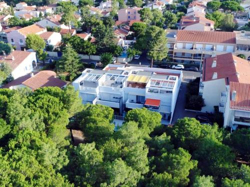 Apartment Les Pins Parasols - AGL350