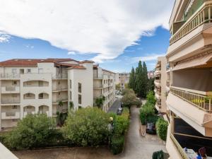 Apartment Les Platanes-4