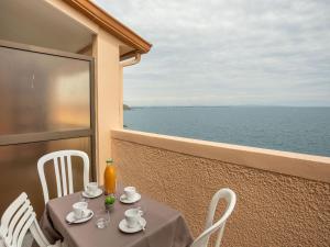 Appartement Apartment Les Roches Bleues-7  66190 Collioure Languedoc-Roussillon