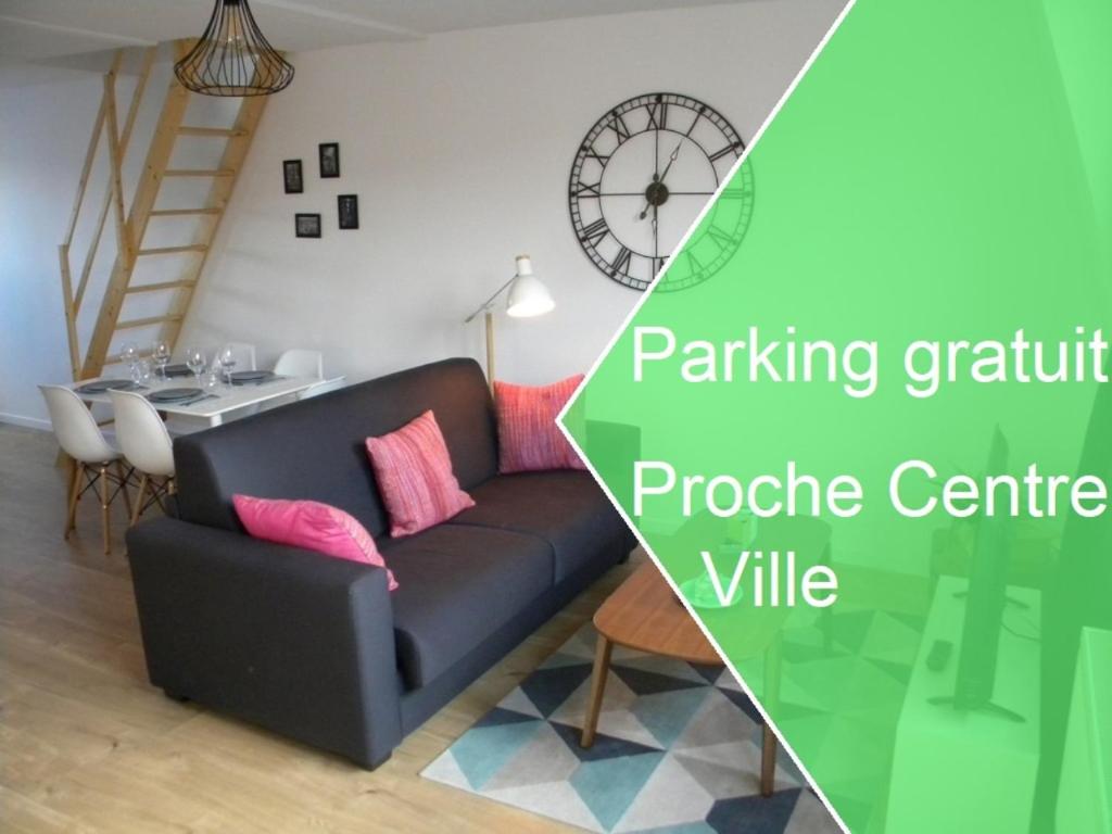 Appartement Apartment Lille - Proche métro - Stationnement gratuit 11 rue du chemin de fer Apt 4 59800 Lille