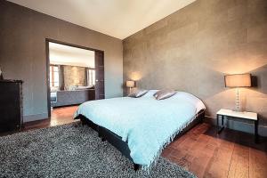 Apartment located at the city center and free parking