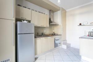 Appartement Apartment Maison Fanjeaud 8 Avenue  Du General Leclerc 34120 Pézenas Languedoc-Roussillon