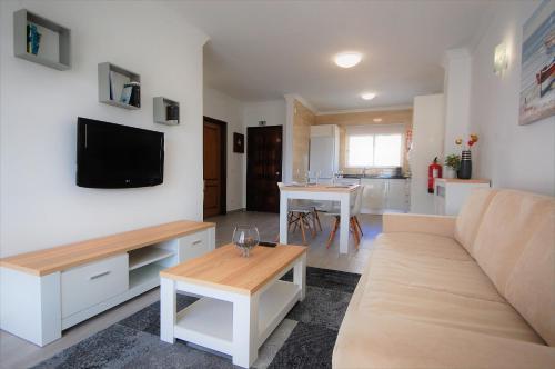 Apartment MargemSul - Pool - Beach - Free Wifi - Air Con